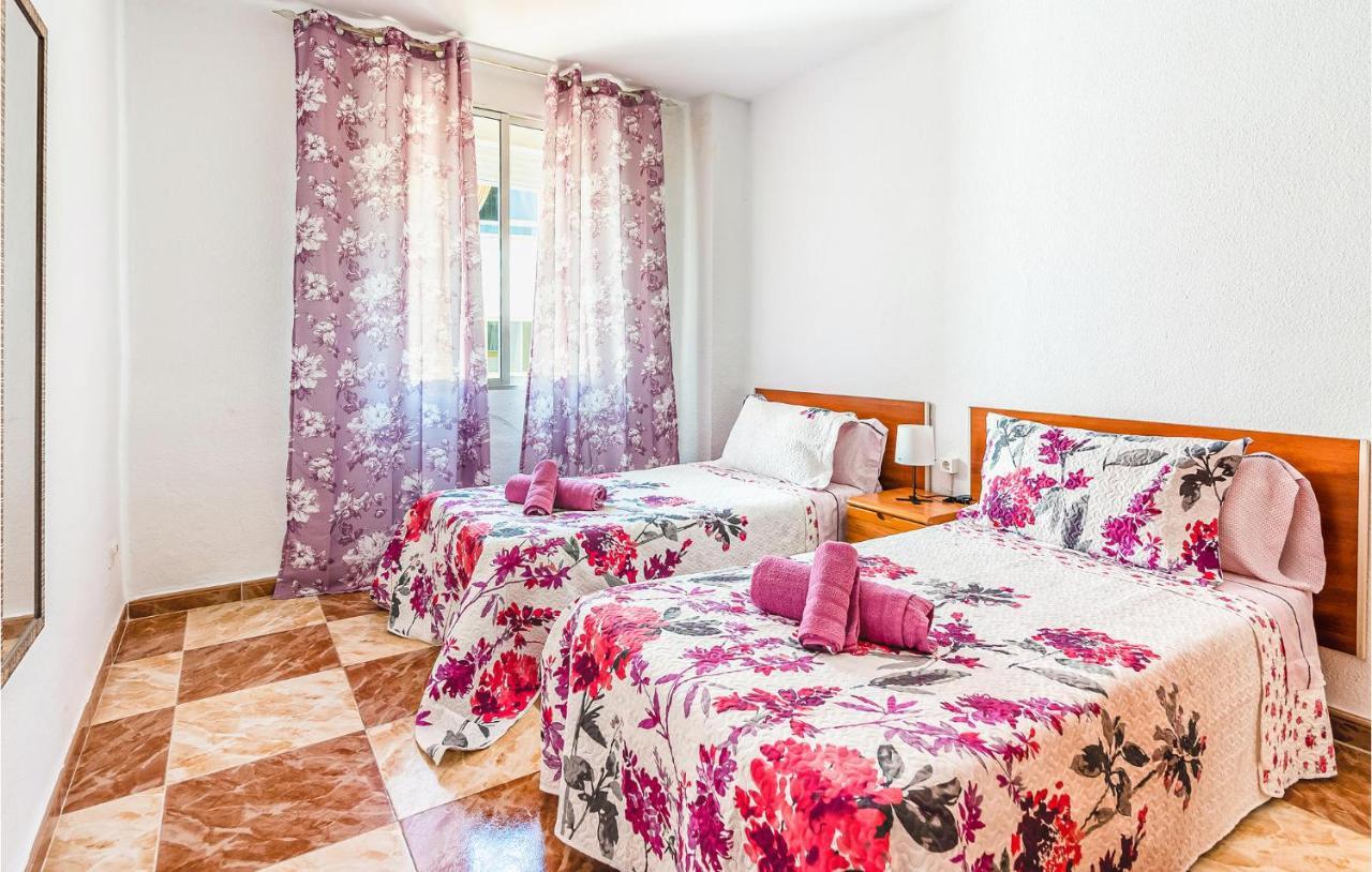 Beautiful In With Kitchenette Apartment
